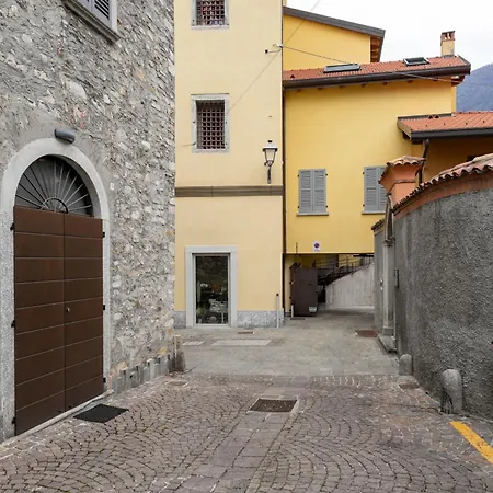 Comfy In By Wonderful Italy * Bellano